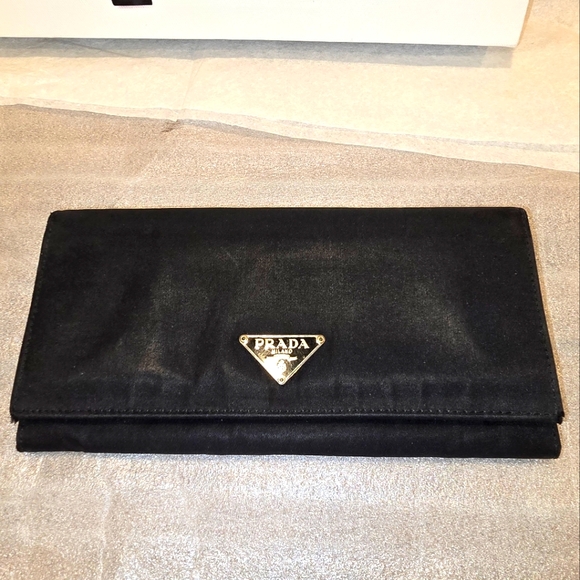 Prada nylon wallet - Picture 1 of 8
